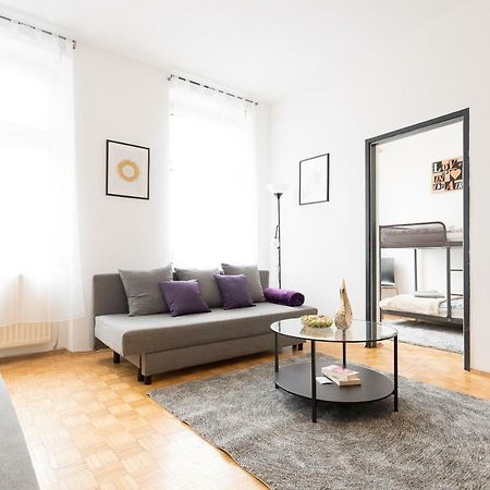 וינה Lovely Two Level Apartment For Families מראה חיצוני תמונה