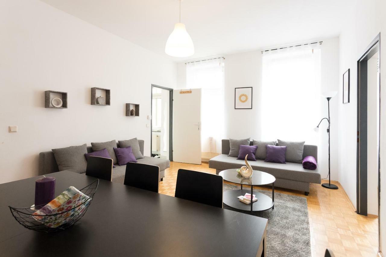 וינה Lovely Two Level Apartment For Families מראה חיצוני תמונה