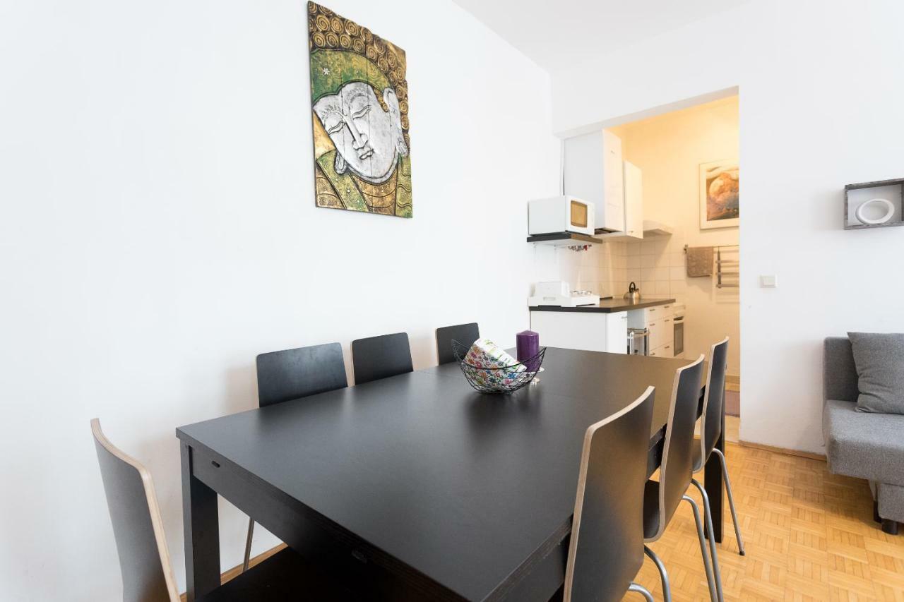 וינה Lovely Two Level Apartment For Families מראה חיצוני תמונה